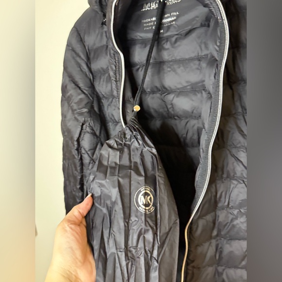 Michael Kors Women's Black Packable Hooded Puffer Jacket - Picture 8 of 16